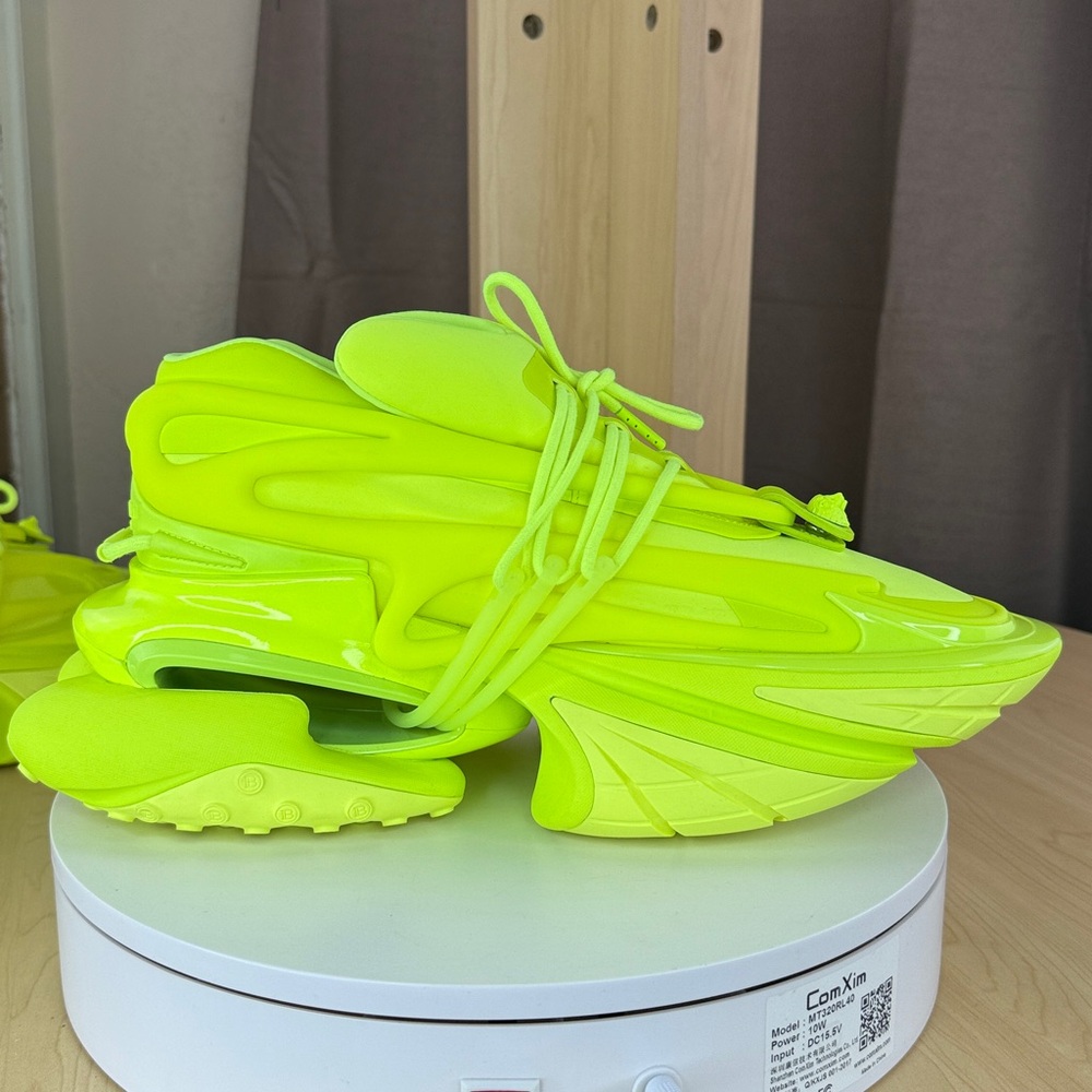 ๐ฅBALMAIN - Unicorn Low-Top Sneakers - Neon Green / Fluo Yellow - Men's US 12 - Picture 10 of 17